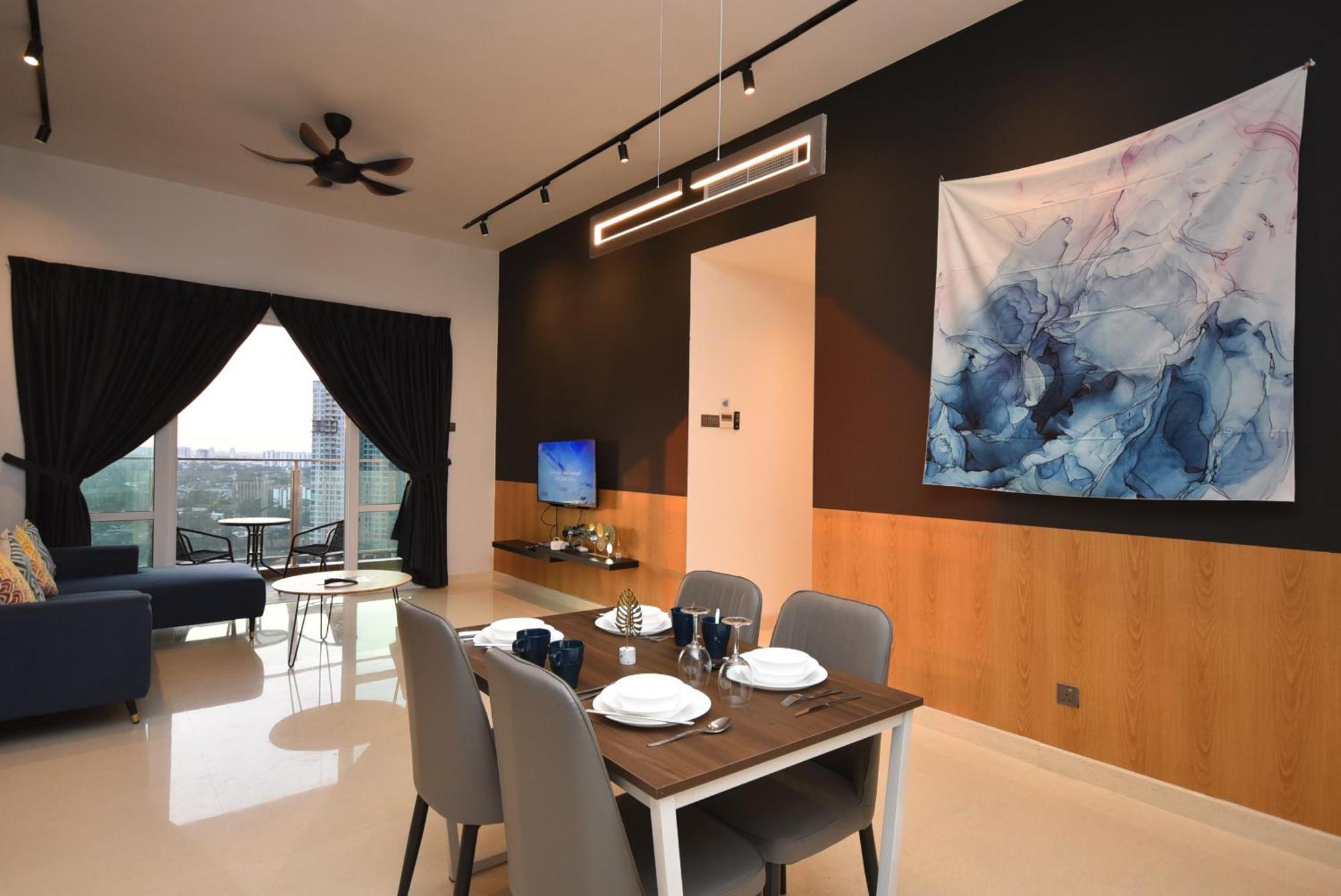 Tritower By Nest Home【walking Distance To Ciq】 *